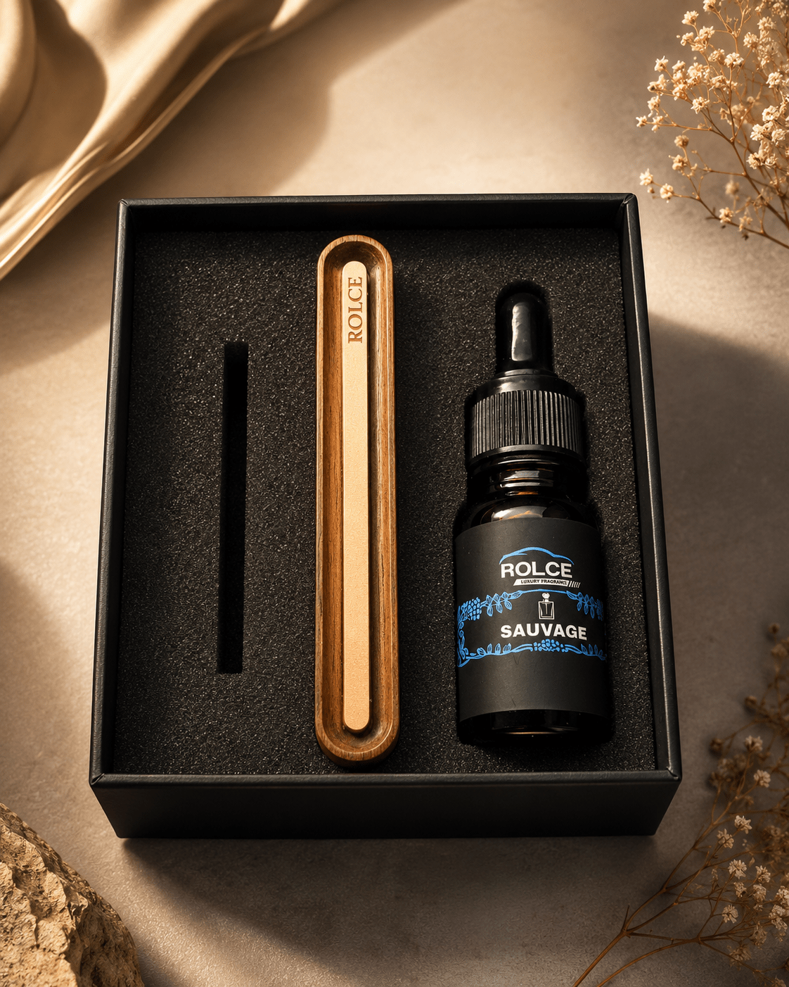 Bois Élégant — Diffuseur De Parfums De Luxe Pour Voiture - ROLCE LUXURY FRAGRANCE