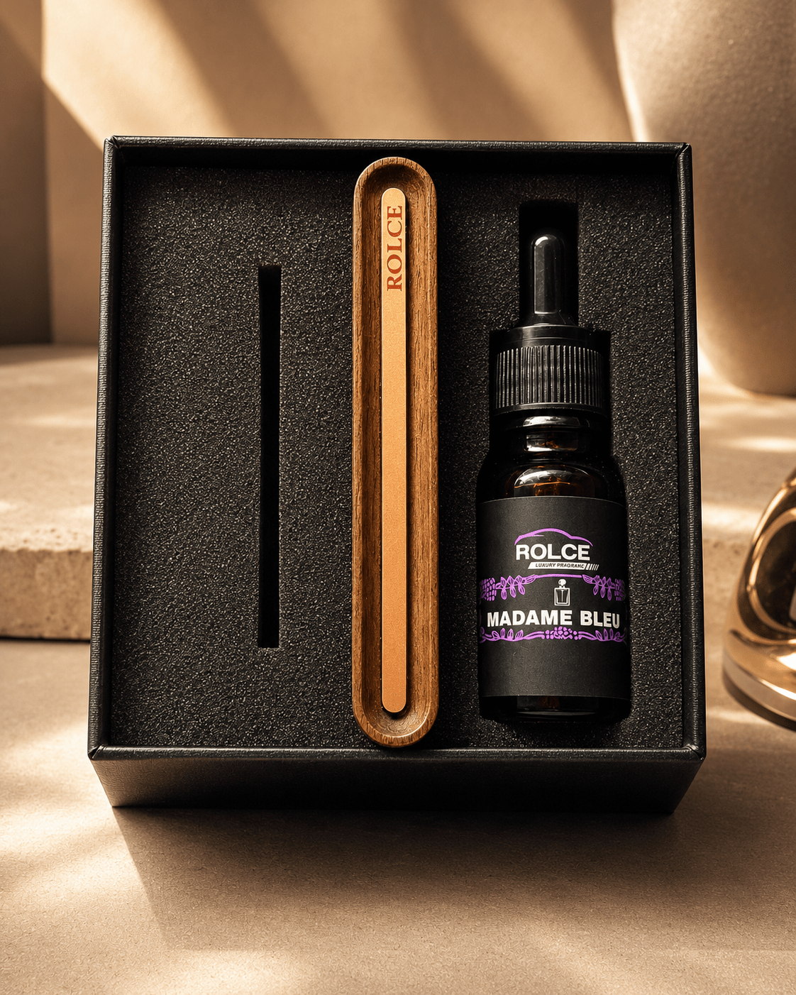 Bois Élégant — Diffuseur De Parfums De Luxe Pour Voiture - ROLCE LUXURY FRAGRANCE