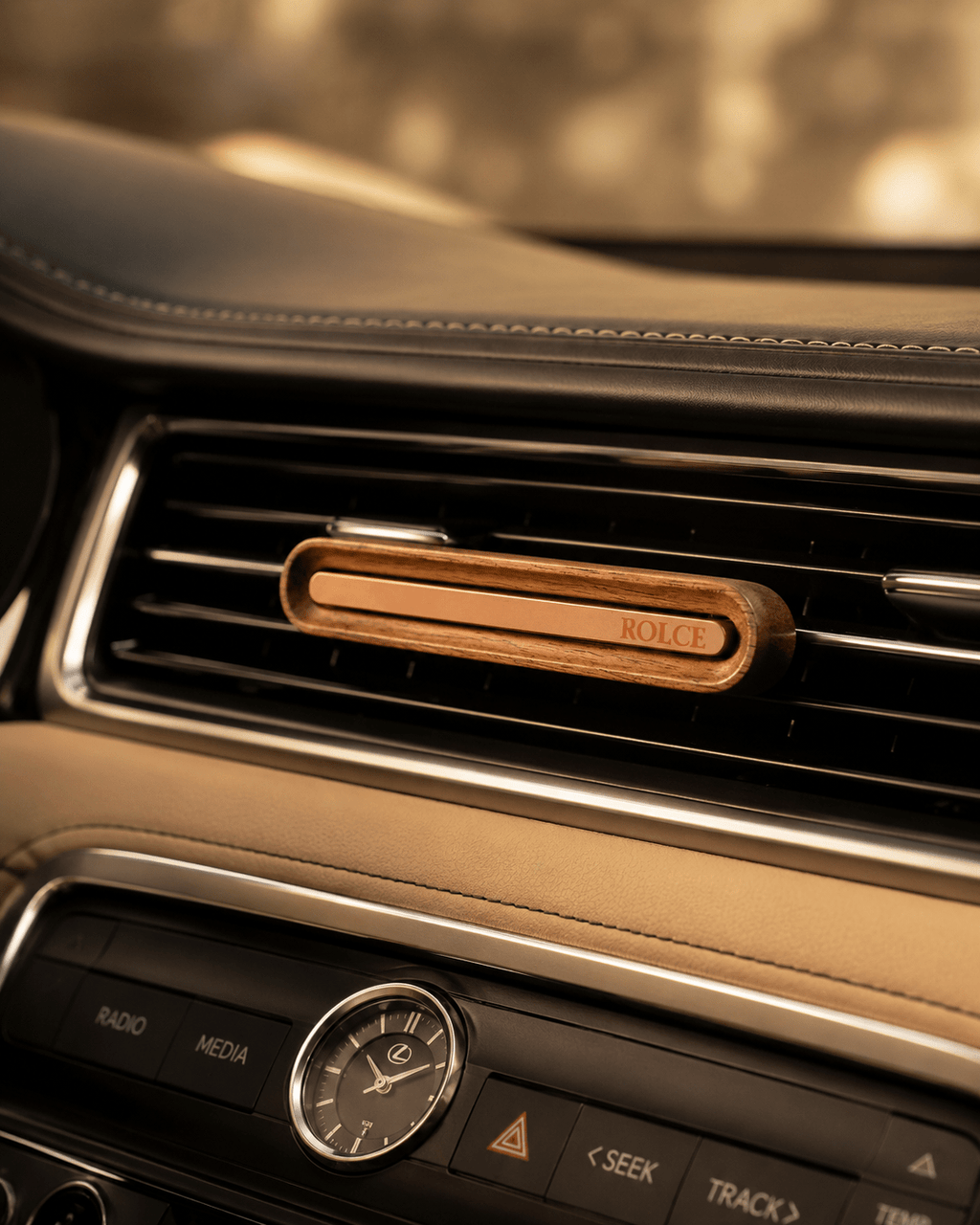 Bois Élégant — Diffuseur De Parfums De Luxe Pour Voiture - ROLCE LUXURY FRAGRANCE